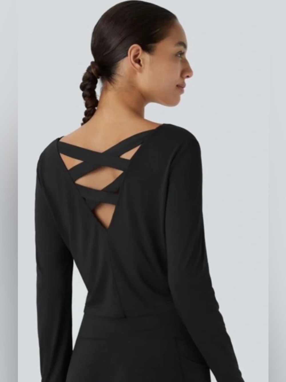 HALARA Black Crisscross Back Cropped Top size S